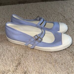 Converse Chuck Taylor All Star Dainty Mary Jane shoes in a lilac purple